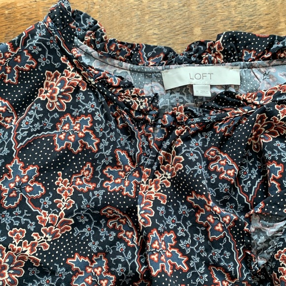 Lot of 4 Loft blouses - Picture 4 of 7